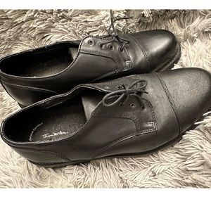 1990’s Thom McAn Men’s Black Dress Oxford Leather Shoes Size 9.5